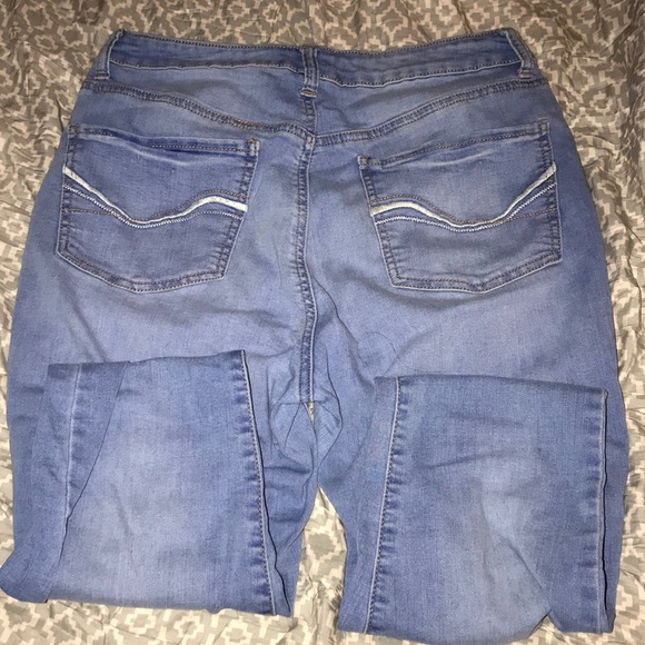 Jeans - Picture 2 of 2